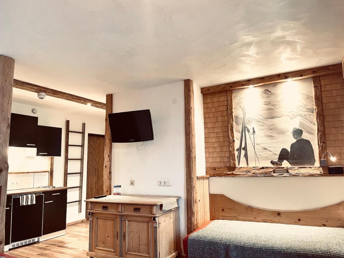 Pension Kreuzeck - Dein Gluecksplatz Am Lech Вайссенбах-на-Лехе Экстерьер фото